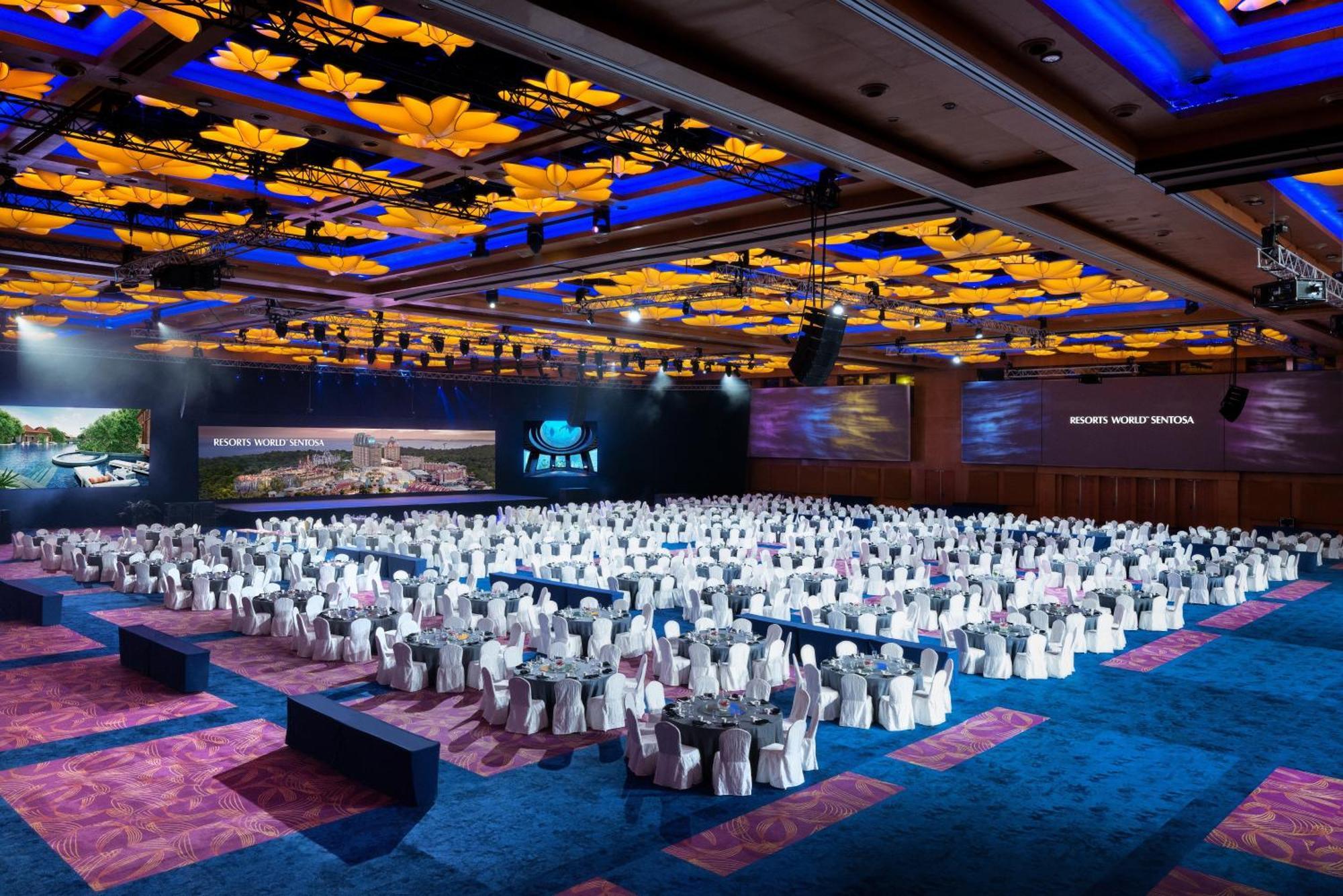 Resorts World Sentosa - Hotel Michael سنغافورة المظهر الخارجي الصورة