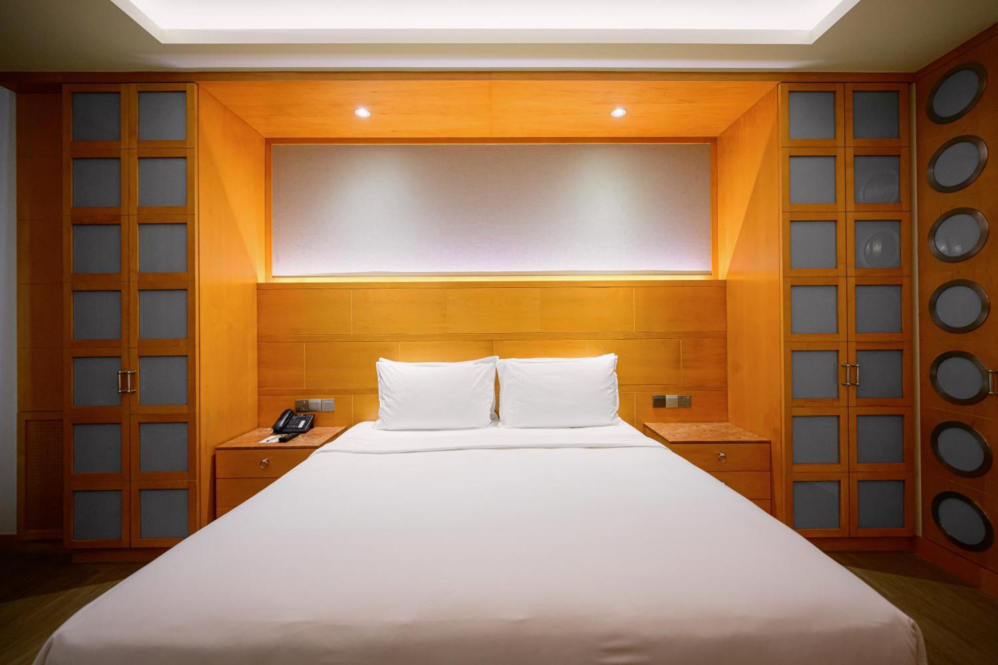 Resorts World Sentosa - Hotel Michael سنغافورة المظهر الخارجي الصورة